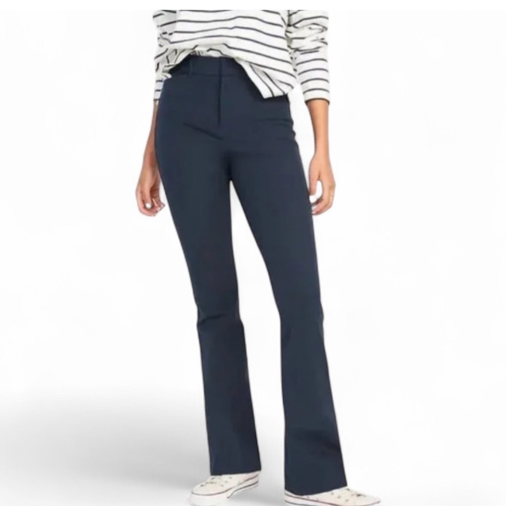 Old Navy Pixie Flare size 8